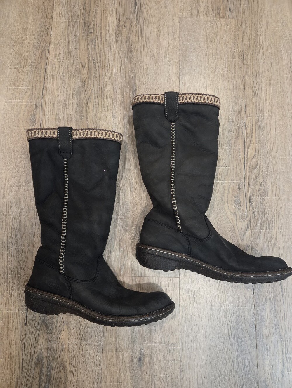 Ugg Swell Sz 8 Black Leather Sheepskin Boot Tall Trim Flat Snow Comfort